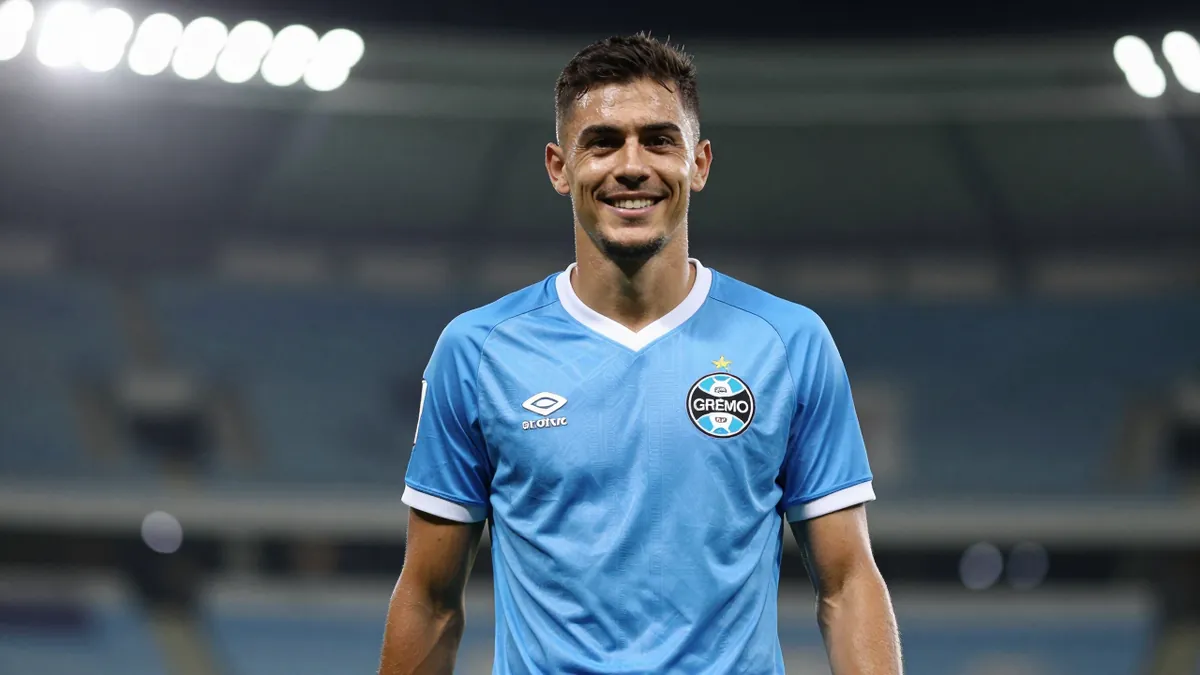 Jovane Cabral, estrela de Cabo Verde, é apresentado pelo Grêmio